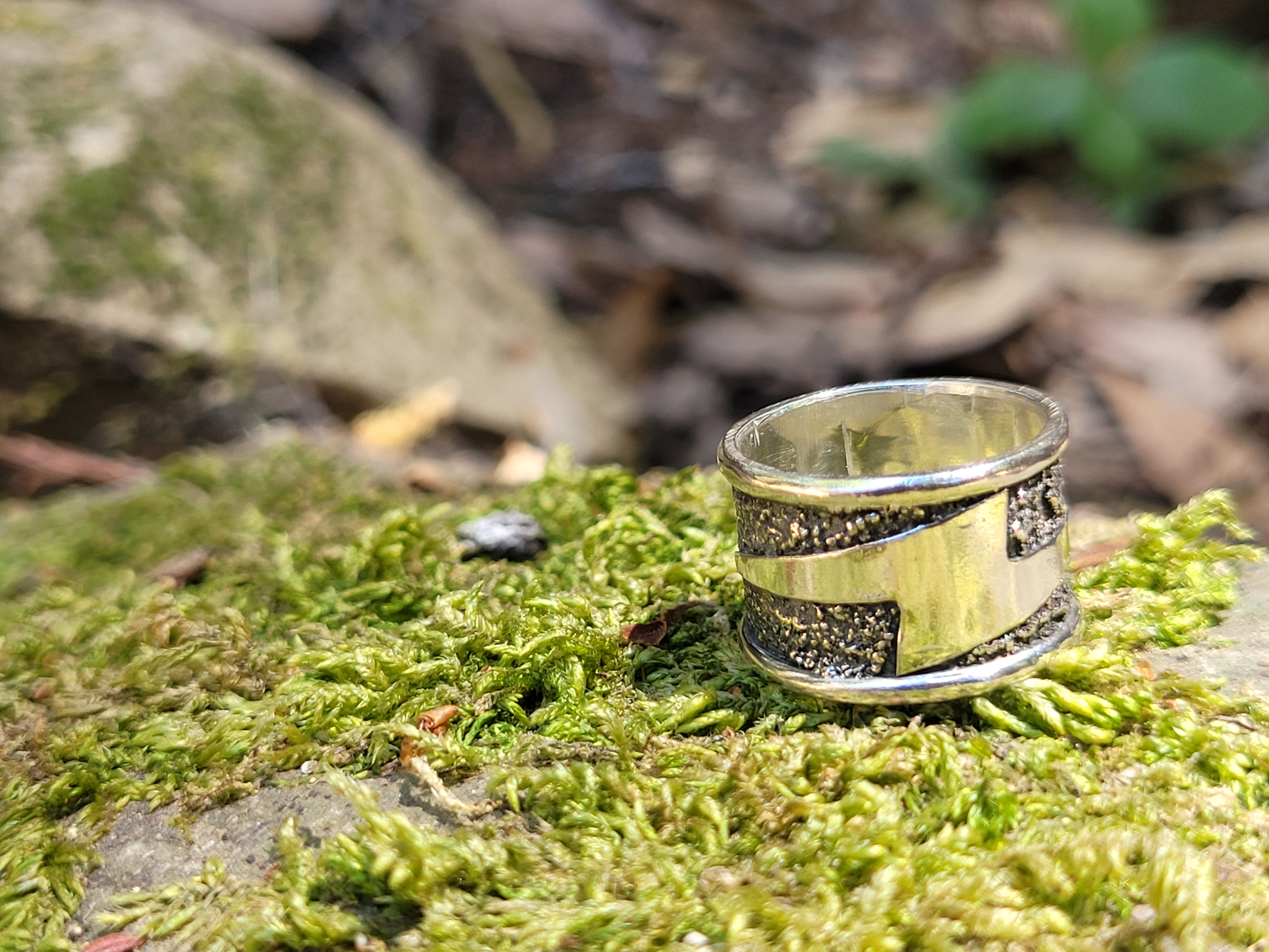 Lighting Bolt Silver Dusted Band