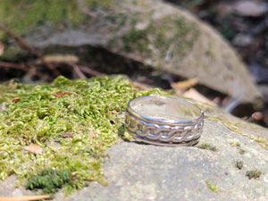 Chained Ring Band