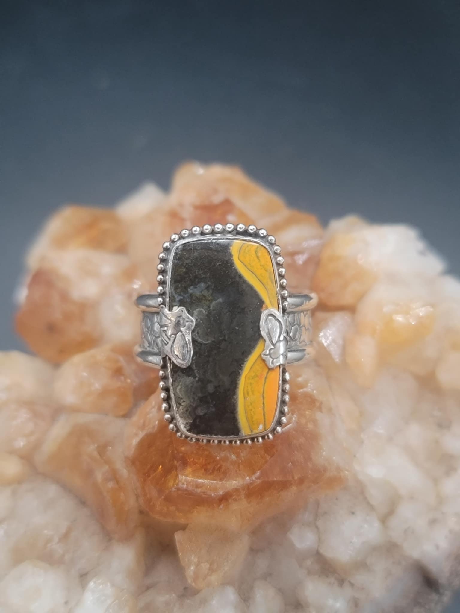 Bumblebee Jasper