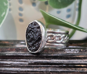 Tektite