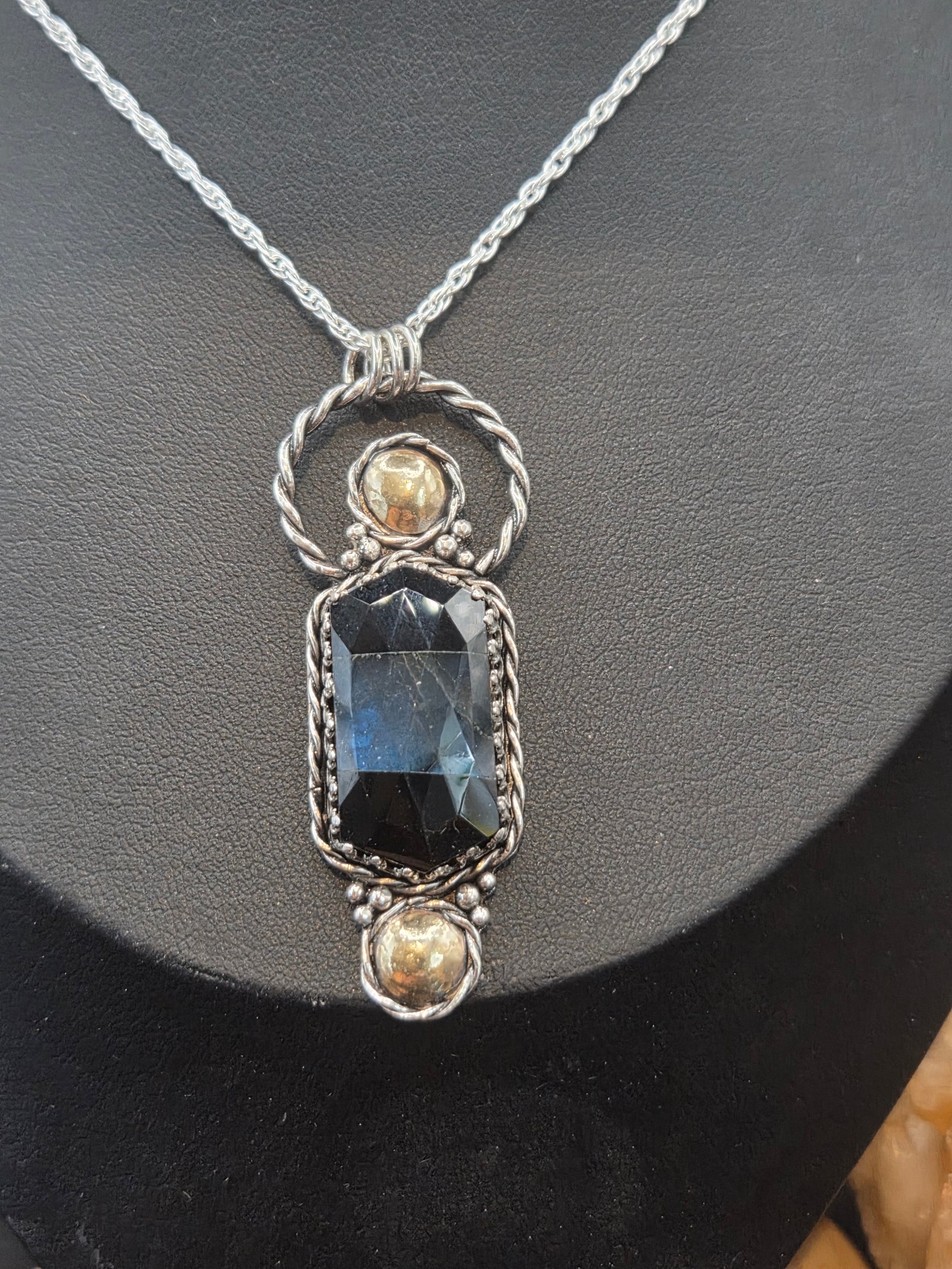 Black Onyx & Labradorite