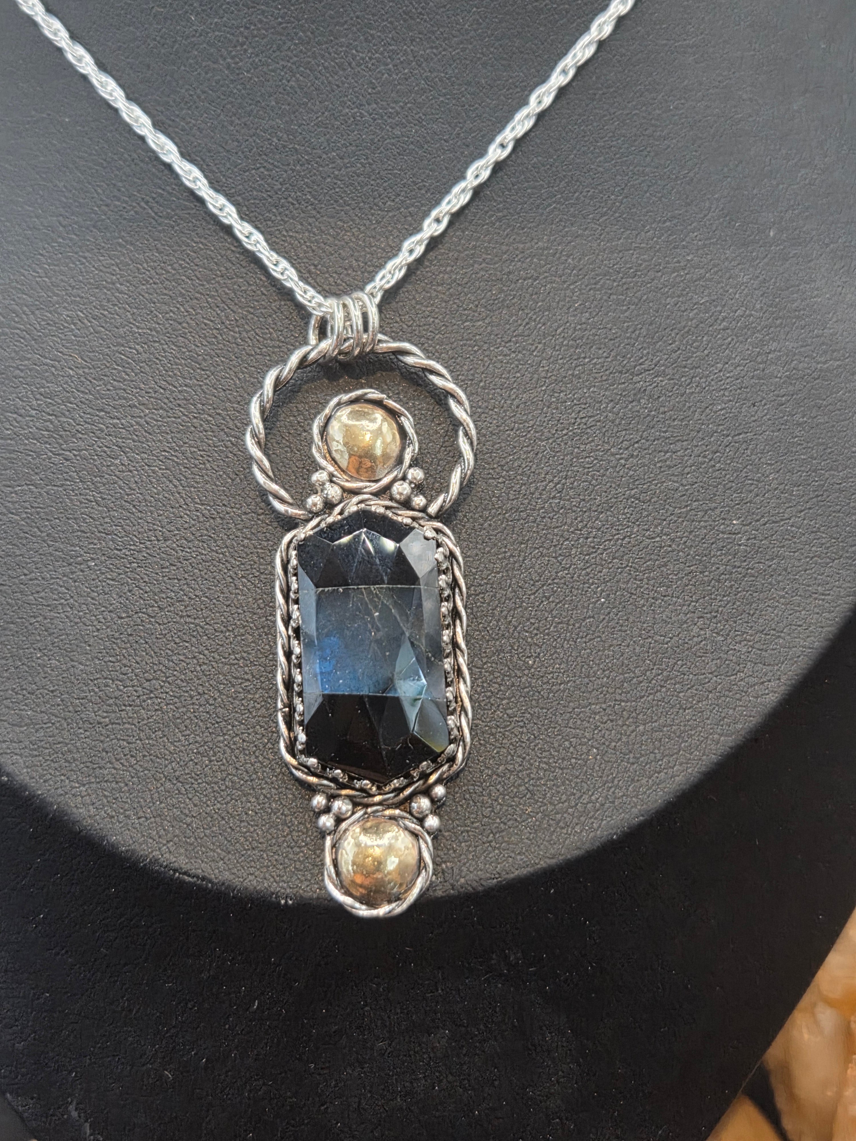 Black Onyx & Labradorite