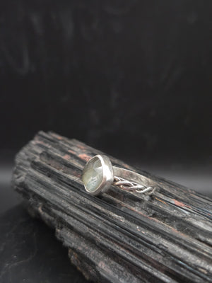 Labradorite W Quartz Topper