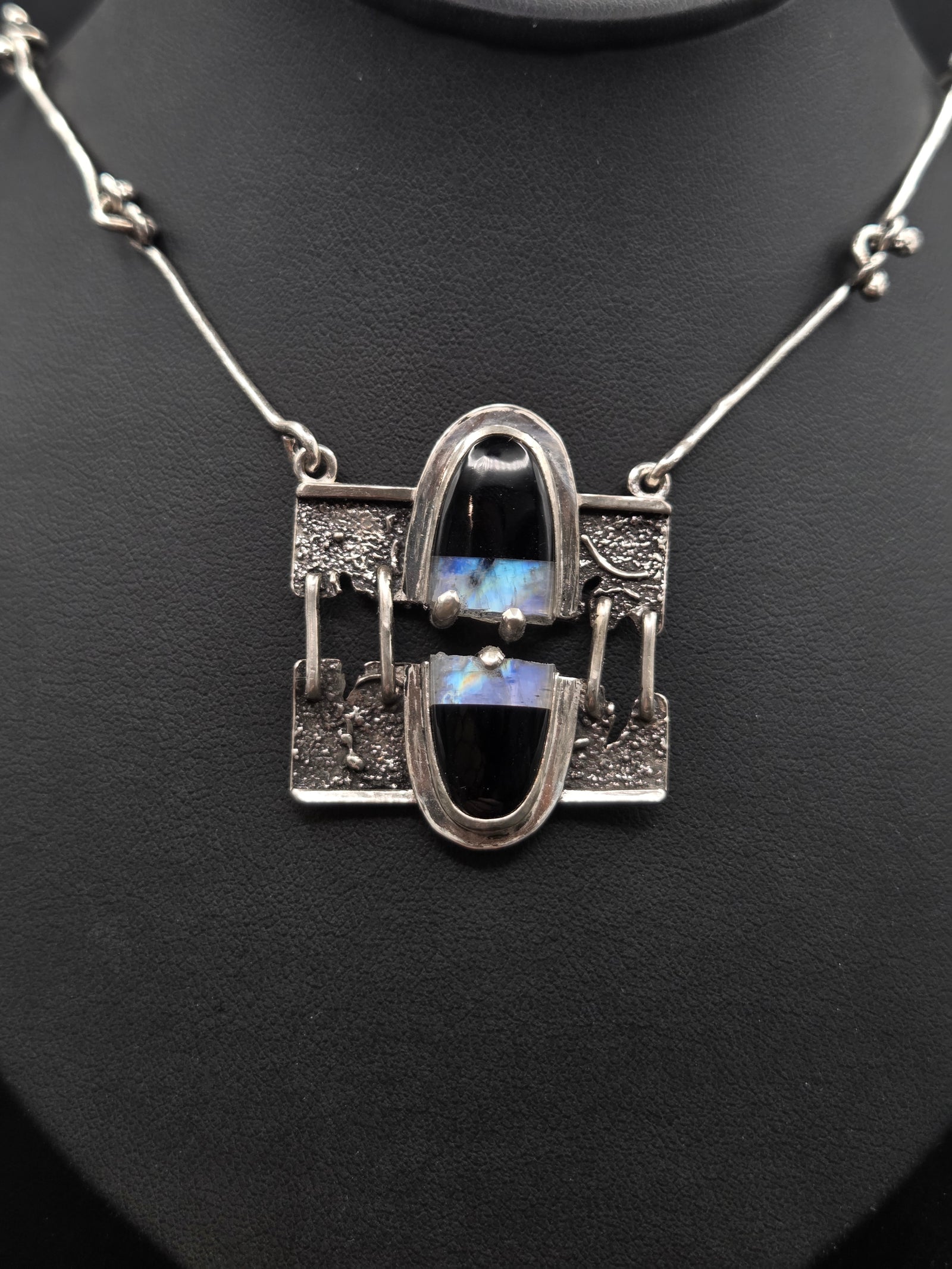 Black Onyx & Moonstone