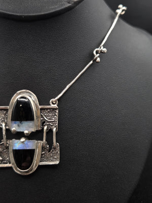 Black Onyx & Moonstone