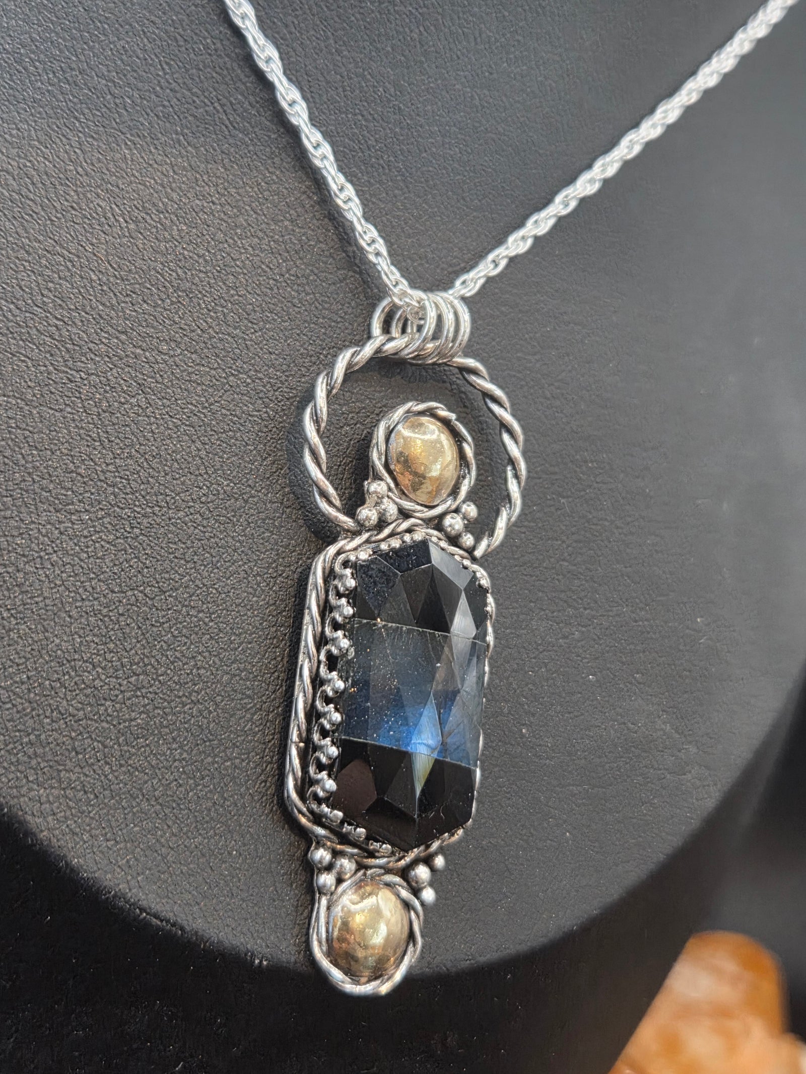 Black Onyx & Labradorite