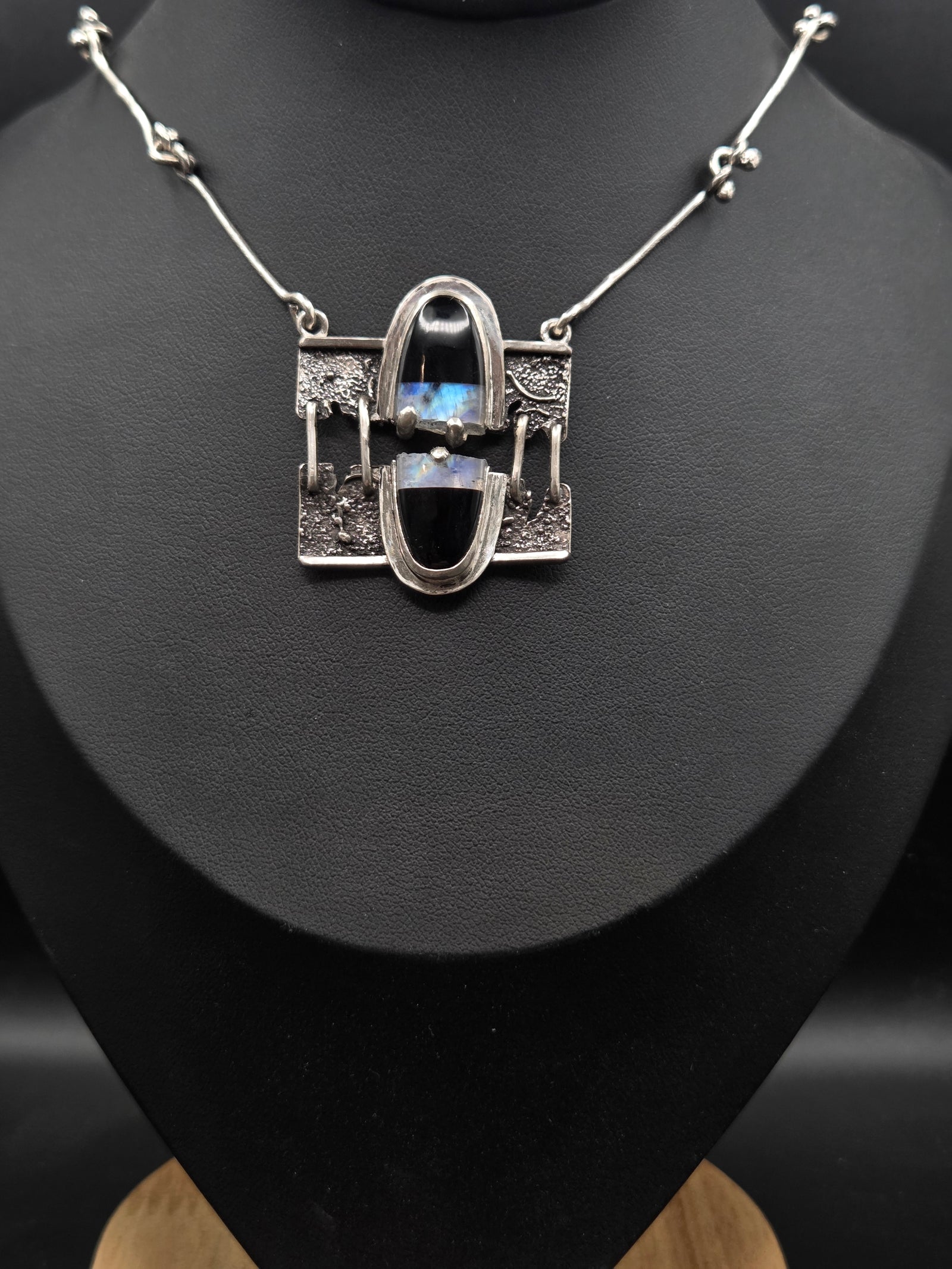Black Onyx & Moonstone