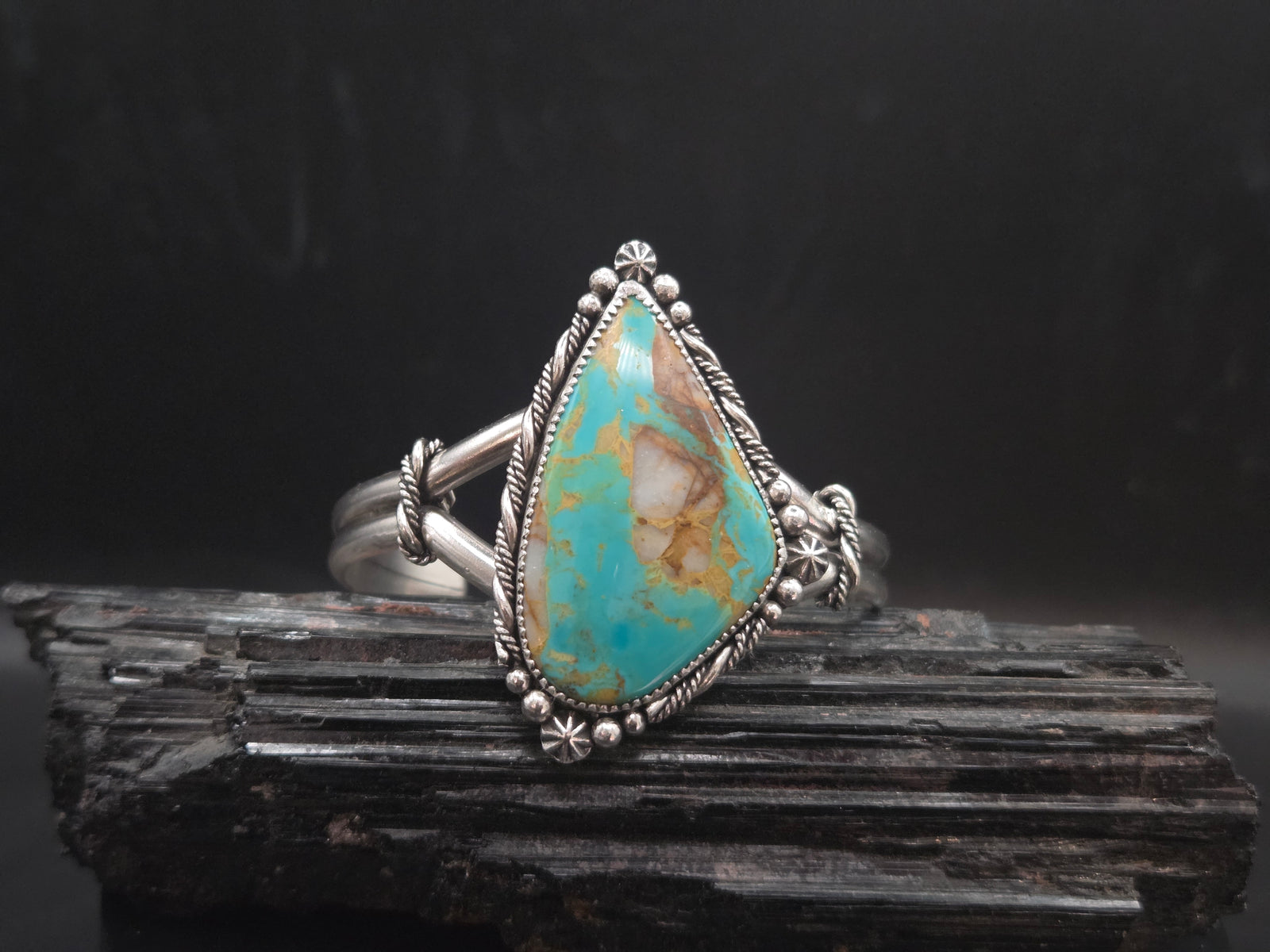 Kingman Turquoise Bracelet
